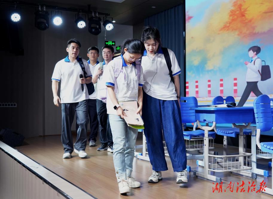 法治護(hù)航“不放假” 暑期關(guān)愛伴成長
