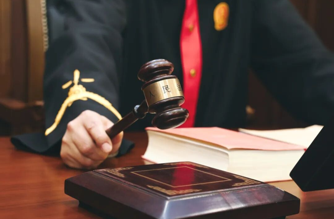 非法焚燒危險廢物被判緩刑兩年