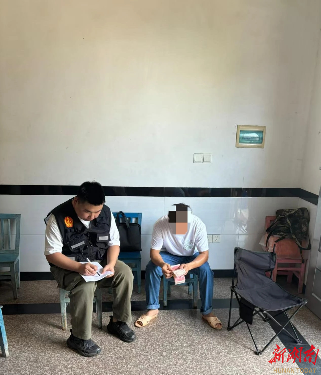 清晨出警，從“就是沒錢”到“全部付清”