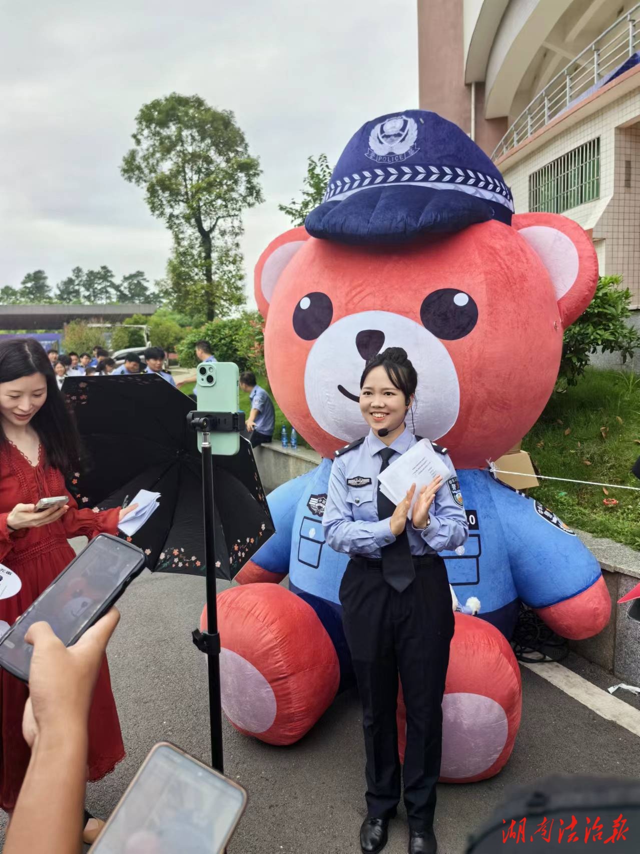 法治之光照亮无毒之路