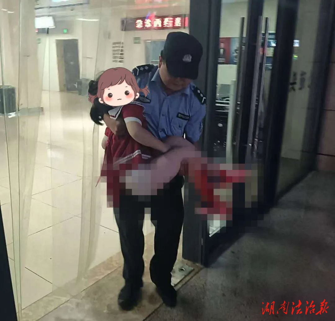“谢谢警察叔叔，我现在不害怕了！”