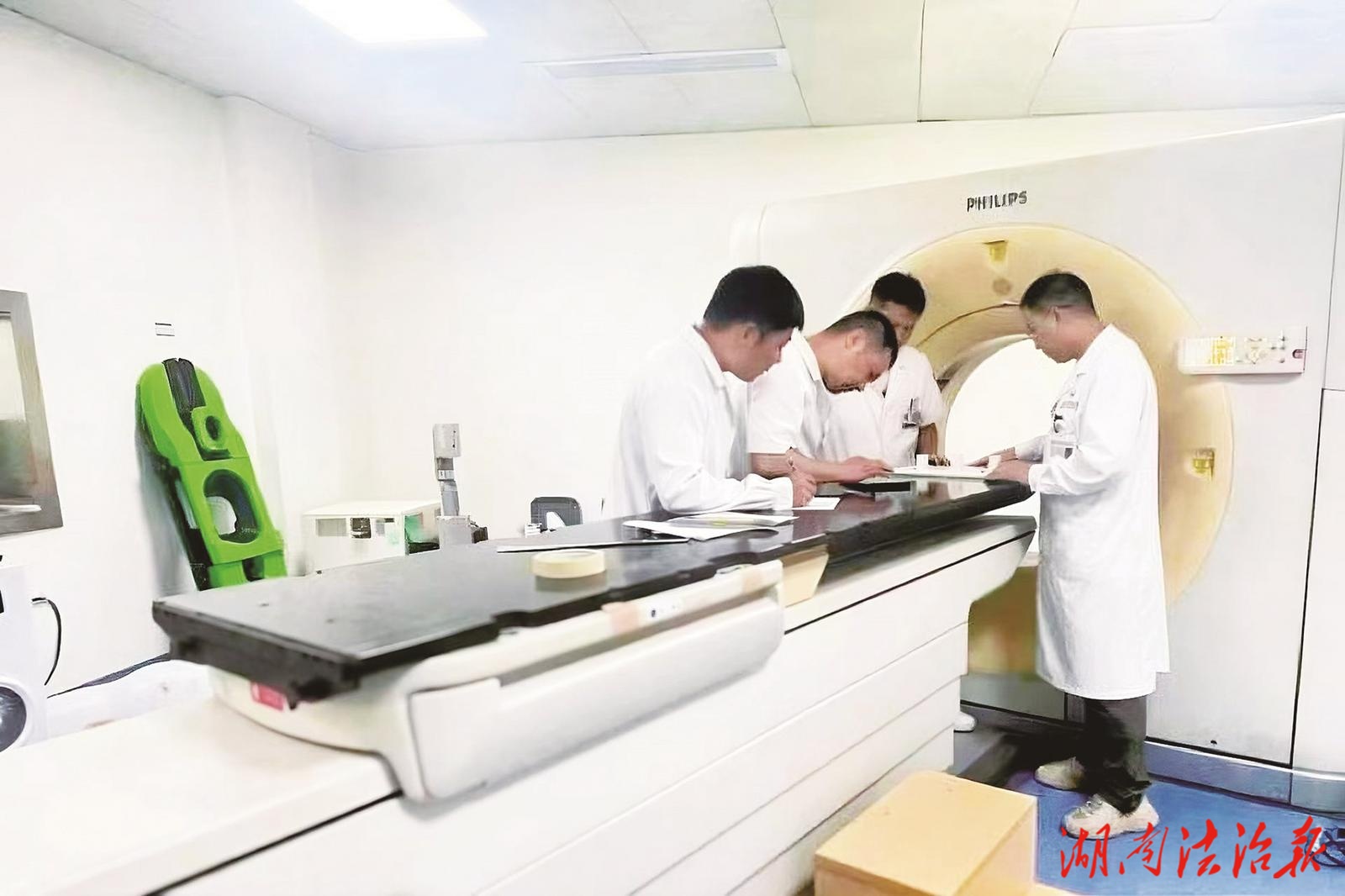 毫米间“较真”的日与夜 ——市中心医院模拟CT定位质控背后的故事