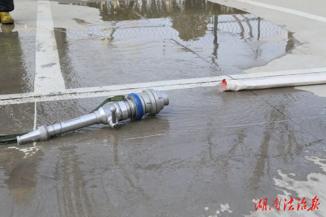 生命通道不容“注水”，生产销售伪劣消防器材必受严惩！