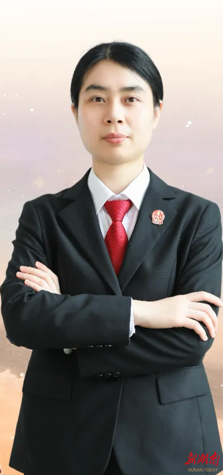堅守基層十四載 守護正義綻芳華