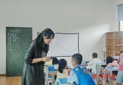 司法所攜手志愿者送法下鄉(xiāng)
