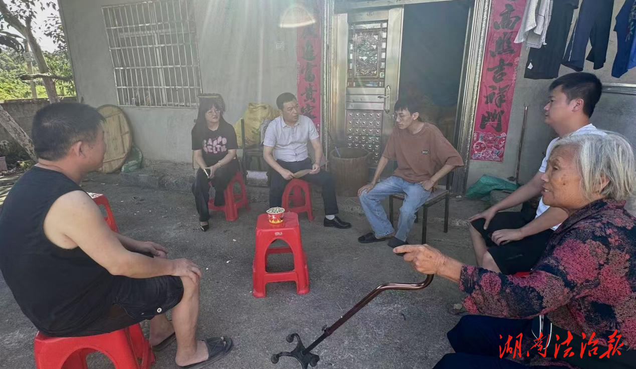零陵區(qū)石山腳街道：金秋送暖 助夢啟航