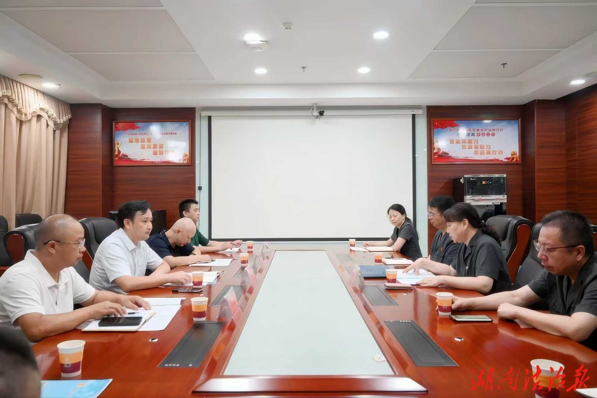 區(qū)人大常委會調(diào)研區(qū)法院工作  助力司法服務(wù)提質(zhì)增效