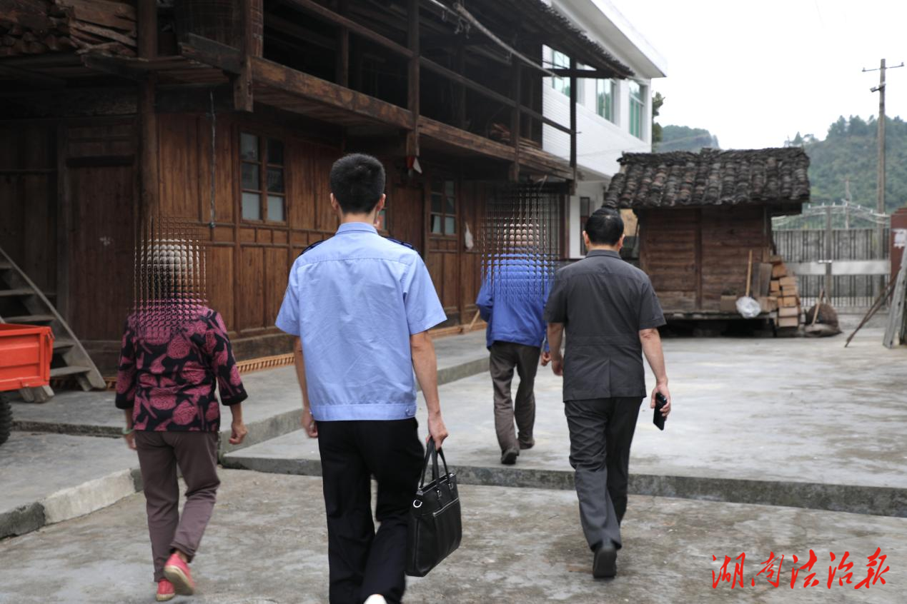 洪江法院开展"交叉执行"专项行动破解十余年积案  ——创新执行模式实现法律效果与社会效果统一