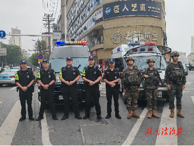 中秋“警”相伴 守護(hù)萬家圓