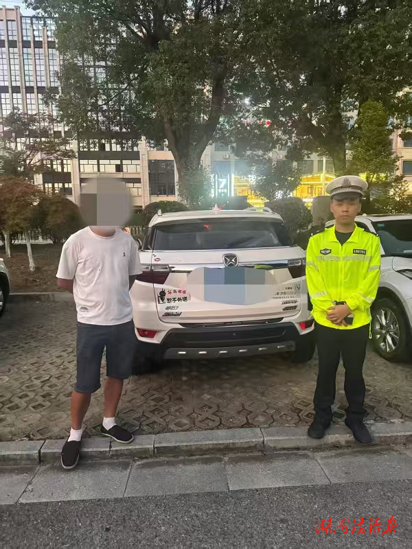 機(jī)動(dòng)車(chē)不按規(guī)定車(chē)道行駛！罰200元！