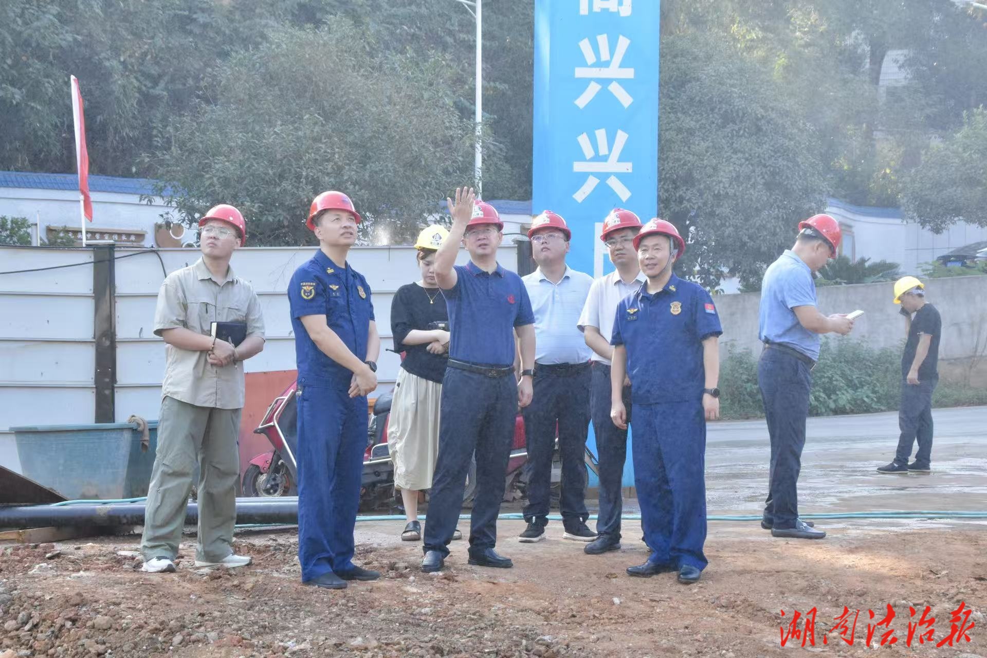 北塔區(qū)主要領(lǐng)導(dǎo)實(shí)地調(diào)研茶元頭小型消防站建設(shè)工作