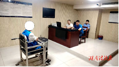 男子收廢品時(shí)心生貪念釀苦果，后悔莫及！