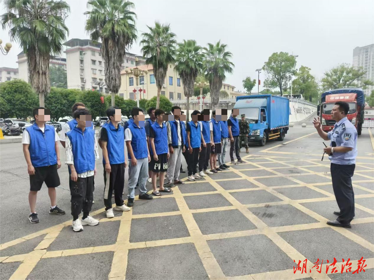 零陵：社區(qū)矯正對象進(jìn)高墻開展警示教育活動