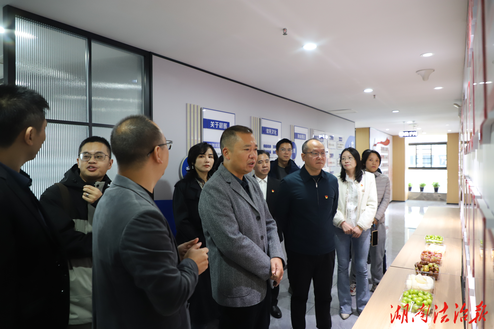 常德市調(diào)研組來婁底調(diào)研涉外法律服務(wù)建設(shè)