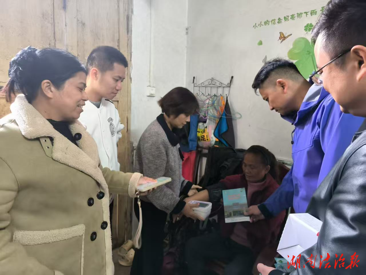 道縣:三醫(yī)協(xié)同開展家庭醫(yī)生簽約履約活動