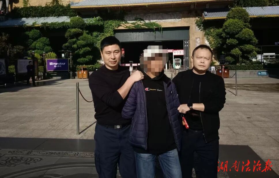 “拉車門”盜竊再現，喻家嘴派出所火速破案挽損