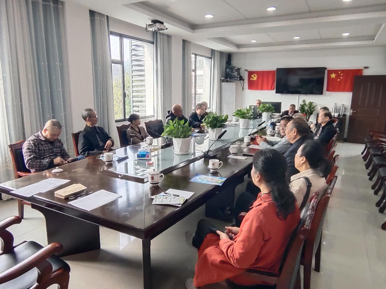 座談交流暖意濃，重陽共話續(xù)華章