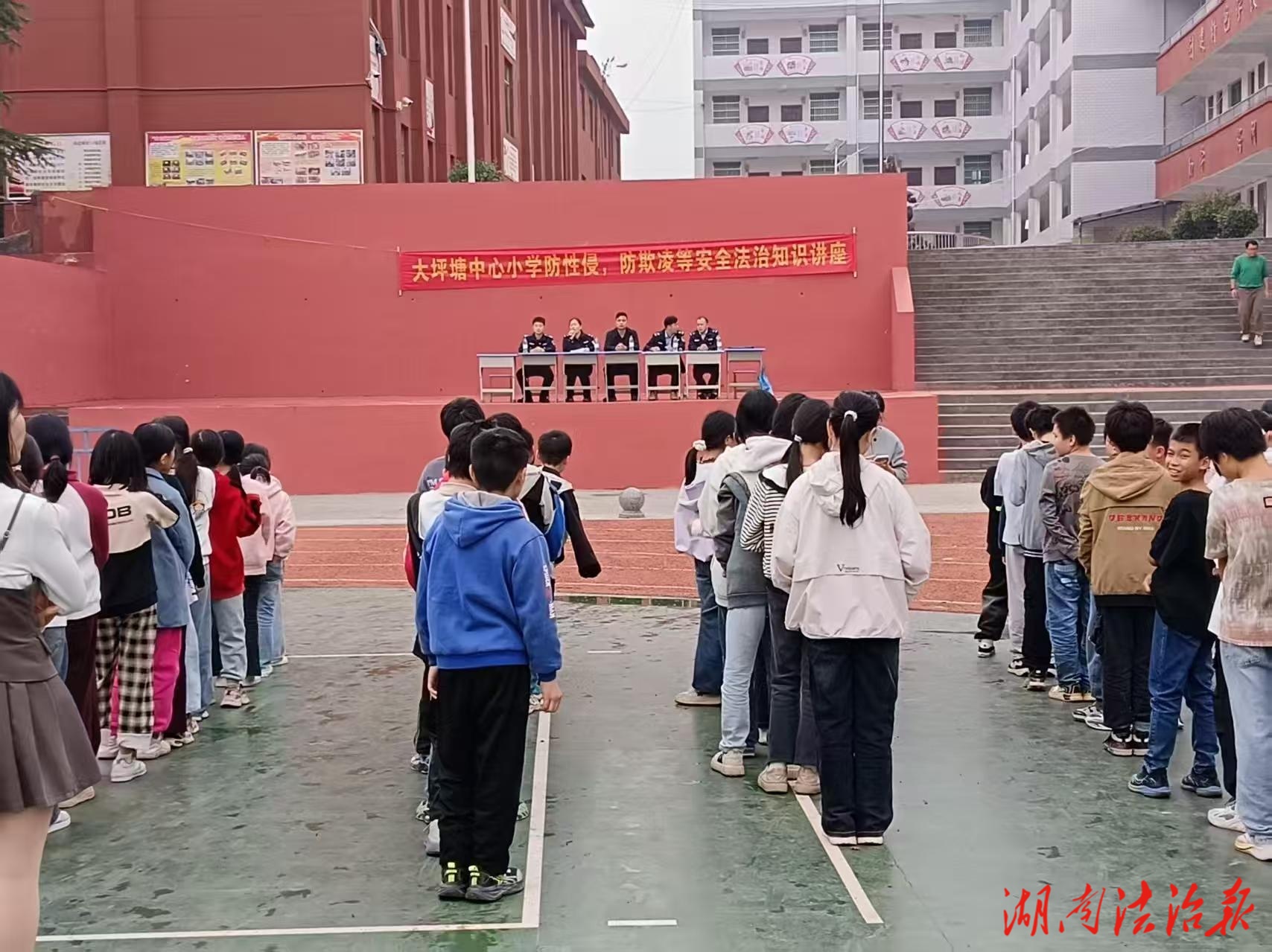 新田大坪塘司法所：法治課堂進(jìn)校園 普法宣講促成長(zhǎng)