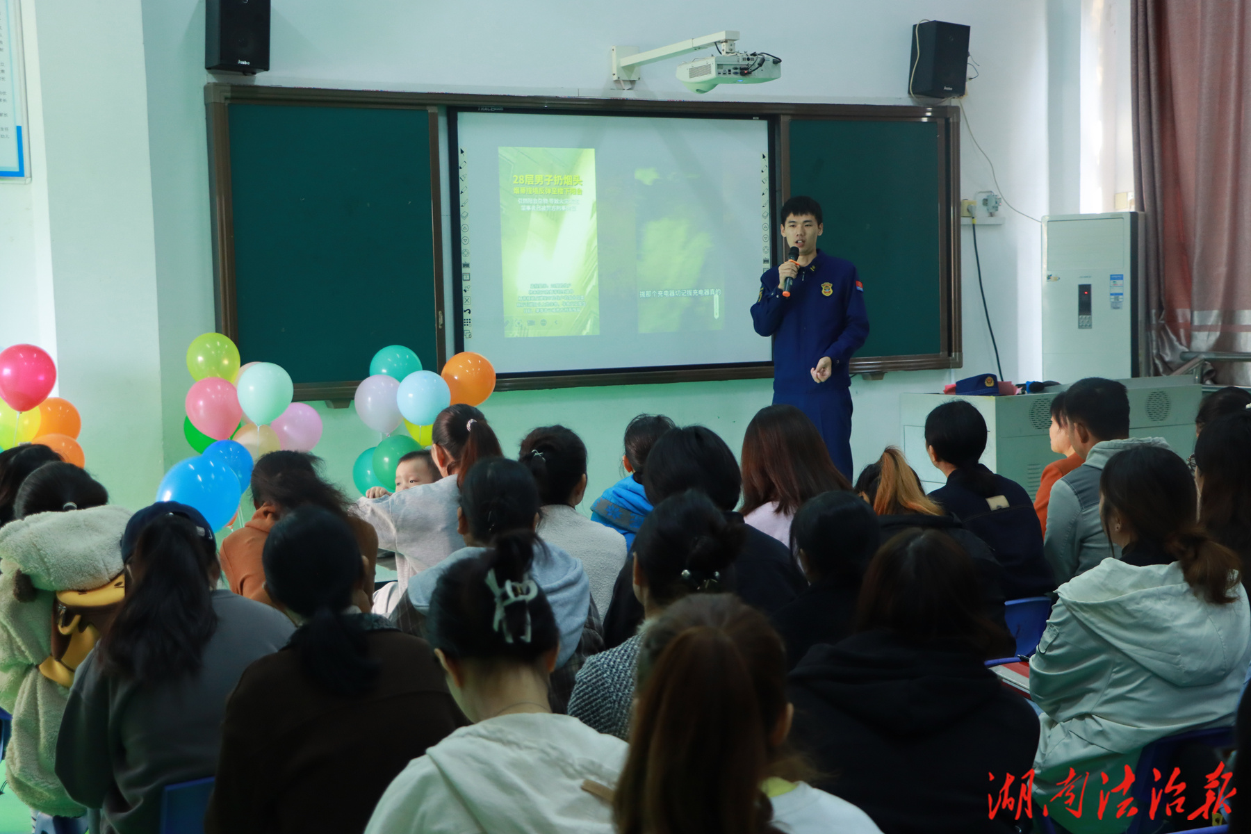 云溪區(qū)消防救援大隊：開展消防安全培訓(xùn)演練，筑牢校園“防火墻”