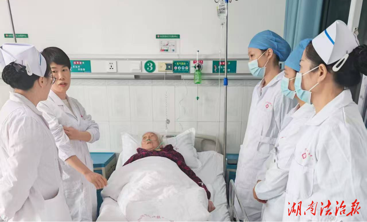 加強(qiáng)技術(shù)指導(dǎo) 提升醫(yī)護(hù)質(zhì)量——祁陽(yáng)市緊密型醫(yī)共體中醫(yī)醫(yī)院片區(qū)指導(dǎo)長(zhǎng)虹分院護(hù)理工作建設(shè)