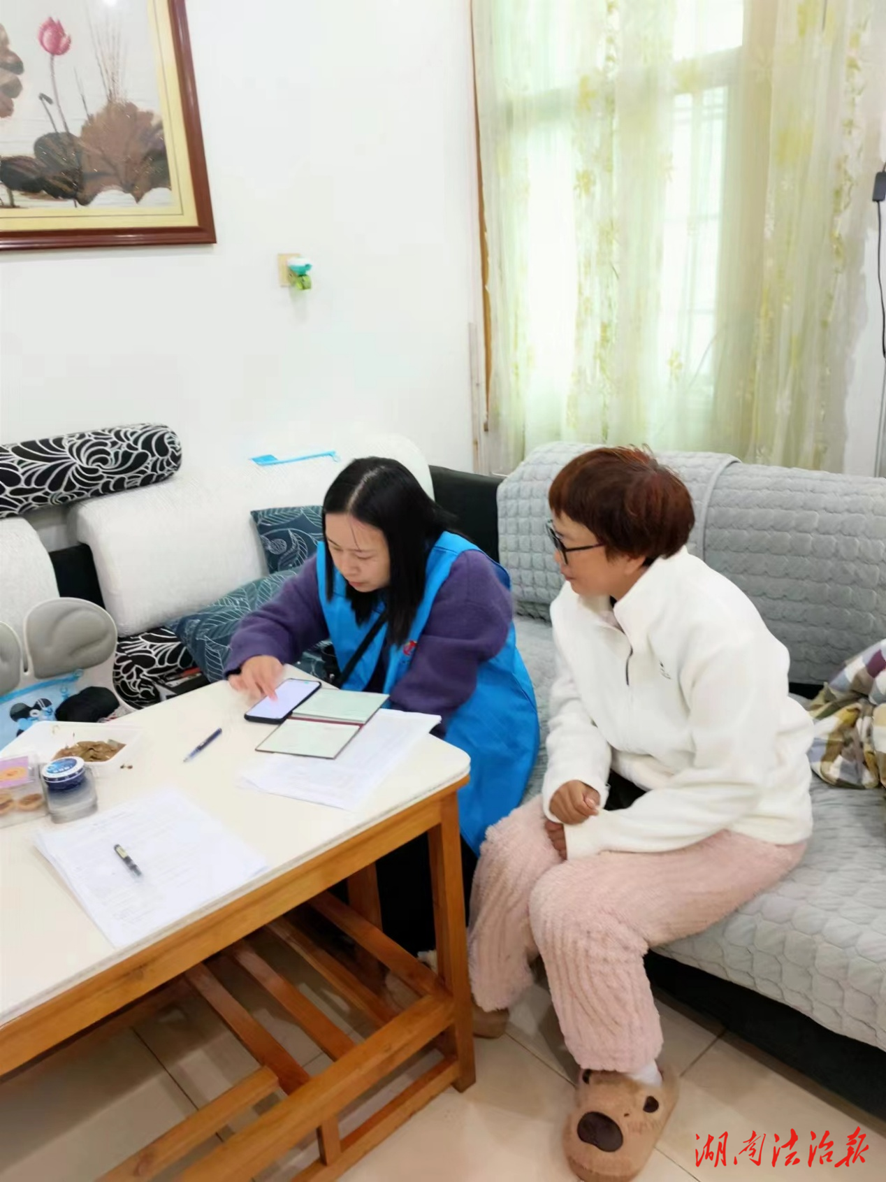 吉首市91名网格员冲锋一线 高效推进1%人口抽样调查入户登记