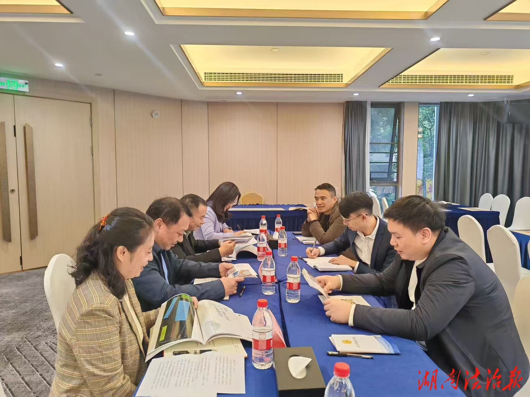 送法進企業(yè)，護航助發(fā)展