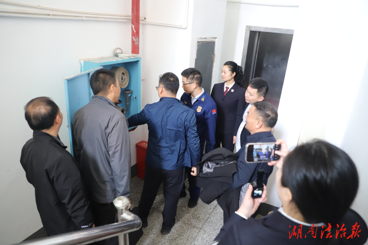 一道消火栓的水流，与一座城市的法治温度；汨罗“代表建议+公益诉讼”破解老旧小区安全难题