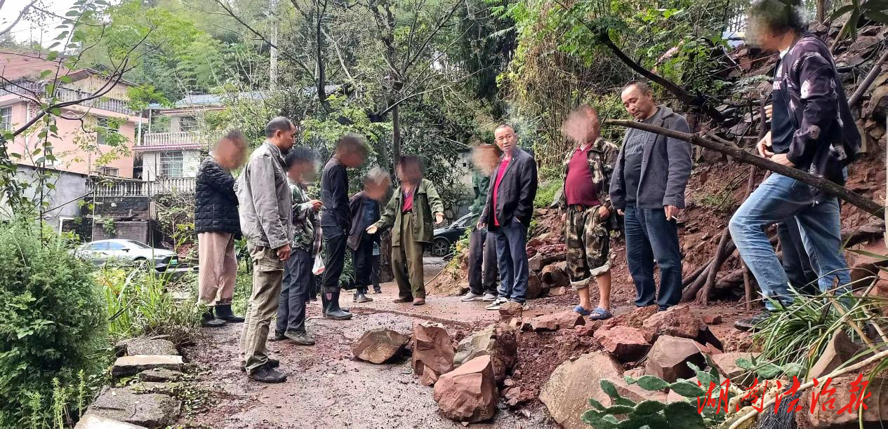 三尺通道引紛爭 多方聯(lián)動(dòng)化干戈