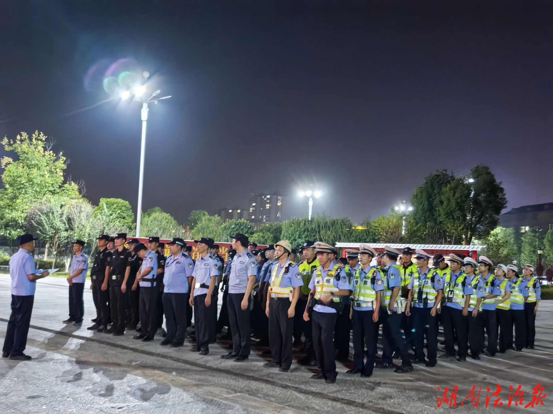 江永縣公安局開展社會治安整治集中統(tǒng)一清查宣防行動