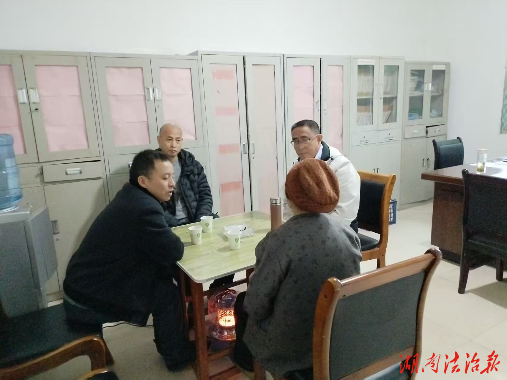 法治清風(fēng)潤?quán)l(xiāng)土 司法溫情解心結(jié) —省司法廳駐花垣縣貓兒村工作隊(duì)以法治力量賦能基層治理紀(jì)實(shí)