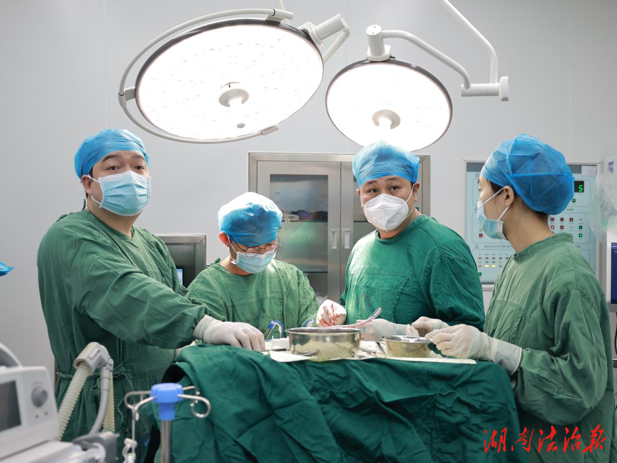 百歲老人命懸一線，醫(yī)者仁心創(chuàng)造生命奇跡——新田縣中醫(yī)醫(yī)院成功救治93歲高齡急性硬膜下血腫并腦疝患者