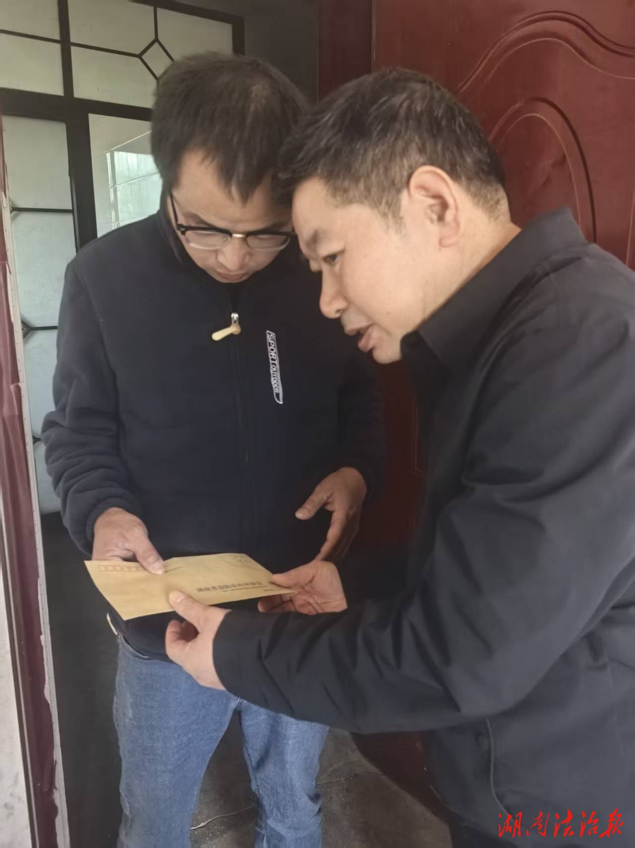 社會組織不忘社會責(zé)任  ——益陽市內(nèi)審協(xié)會積極扶貧助困