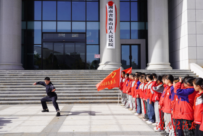 衡山縣人民法院開(kāi)展“公眾開(kāi)放日”活動(dòng)