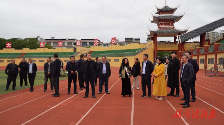 江華人大常委會開展70周年縣慶重點項目專題視察