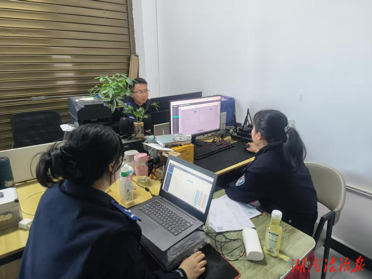 千余臺(tái)電動(dòng)車上牌 “不用跑”  吉首交警集中服務(wù)暖企心