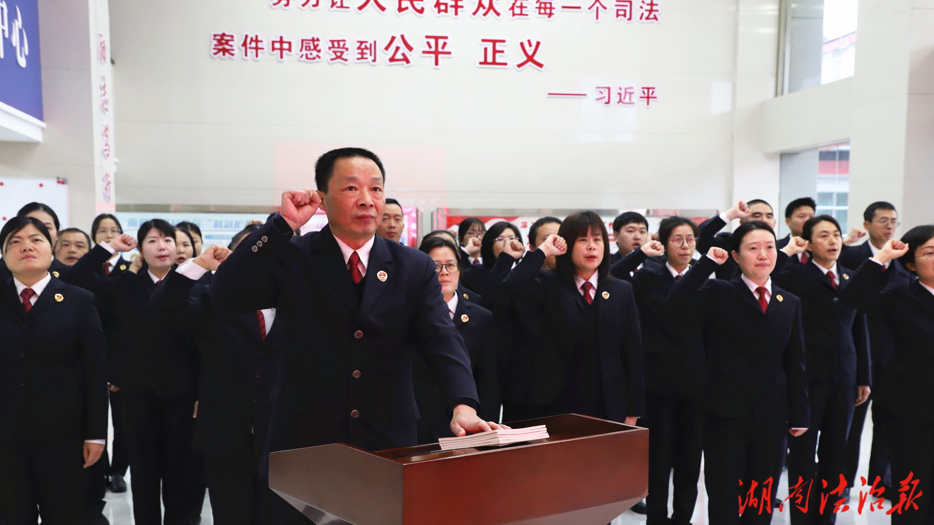 普法零距離，“憲”在進(jìn)行時  ——南縣人民檢察院開展憲法宣傳周活動