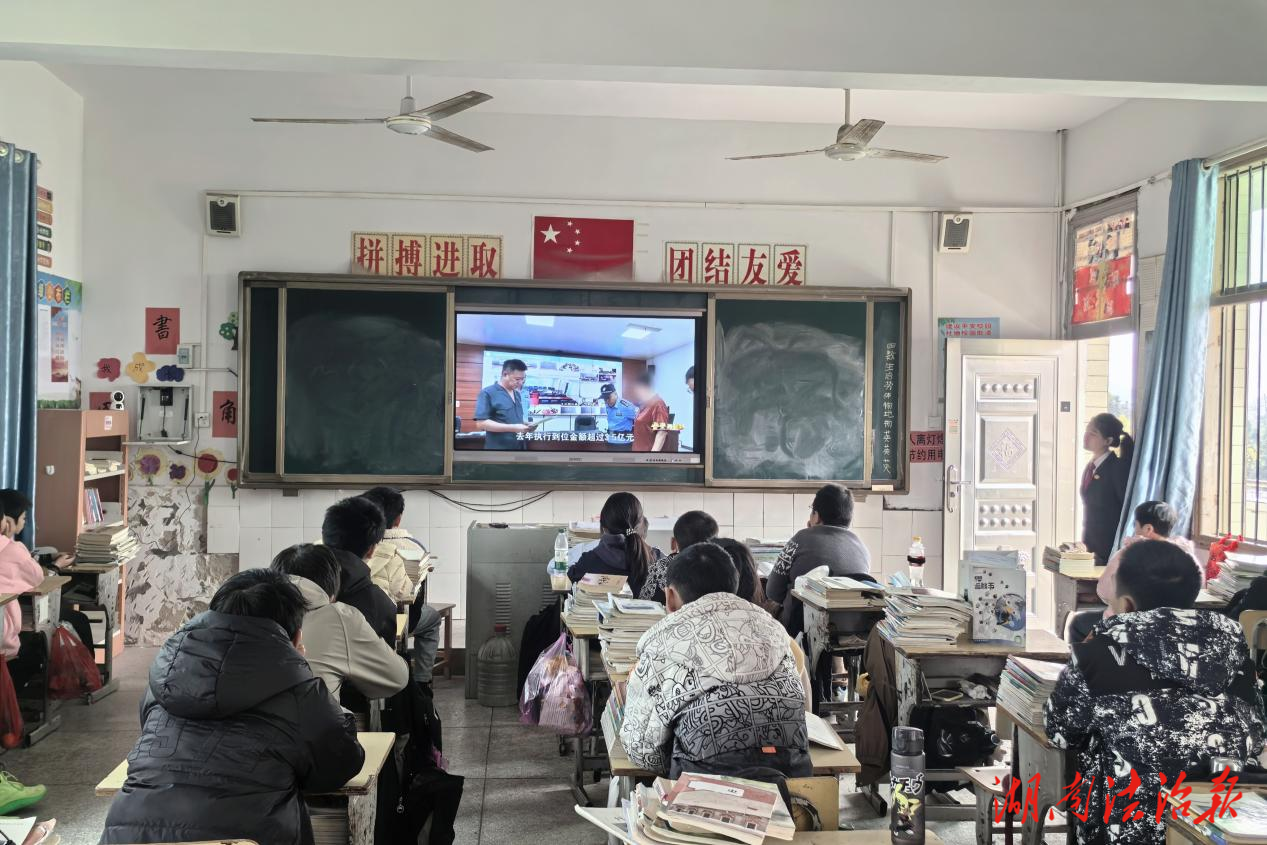 憲法潤校園，護航青春路