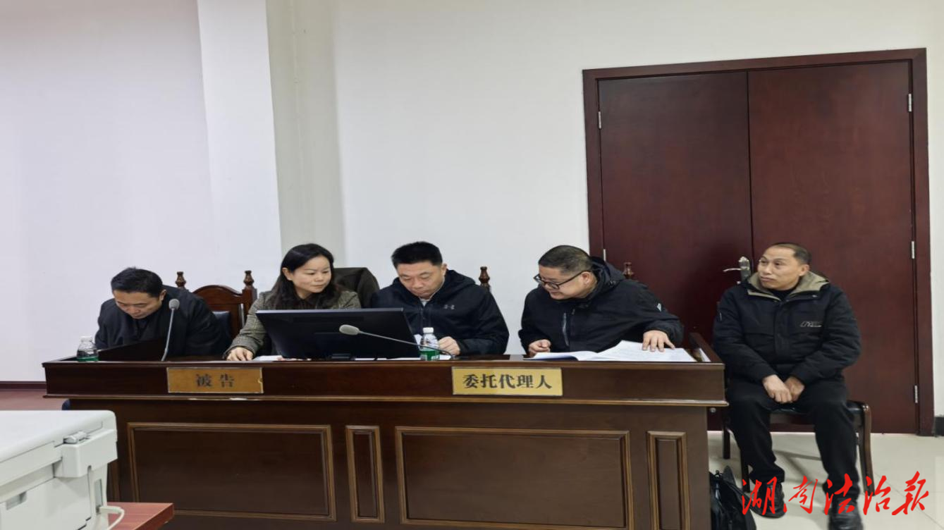 縣長出庭應訴 助推法治政府建設