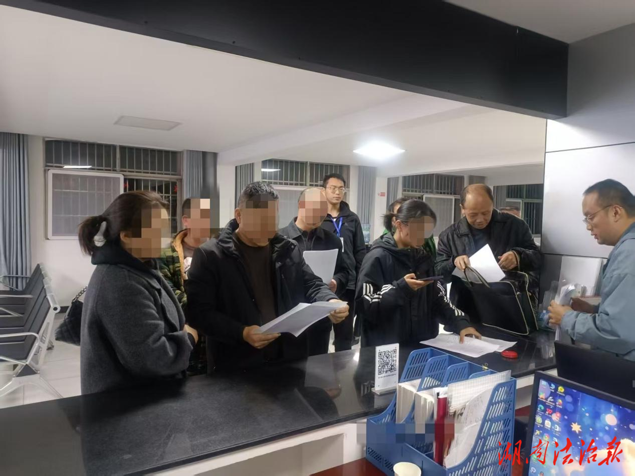 三方联动破“薪”结 司法确认定民心