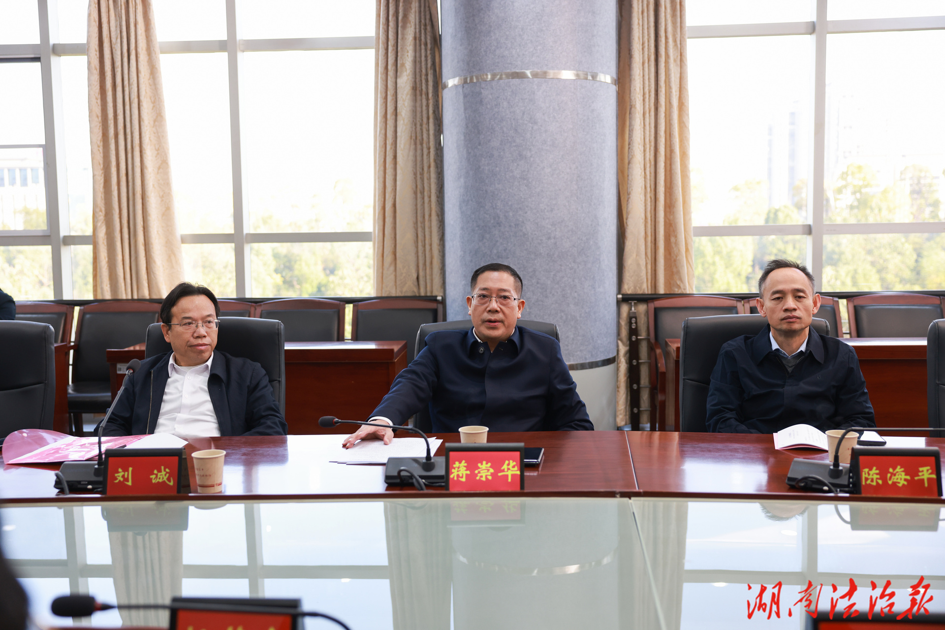 祁阳市委书记蒋崇华走访市人大常委会、市政府、市政协机关