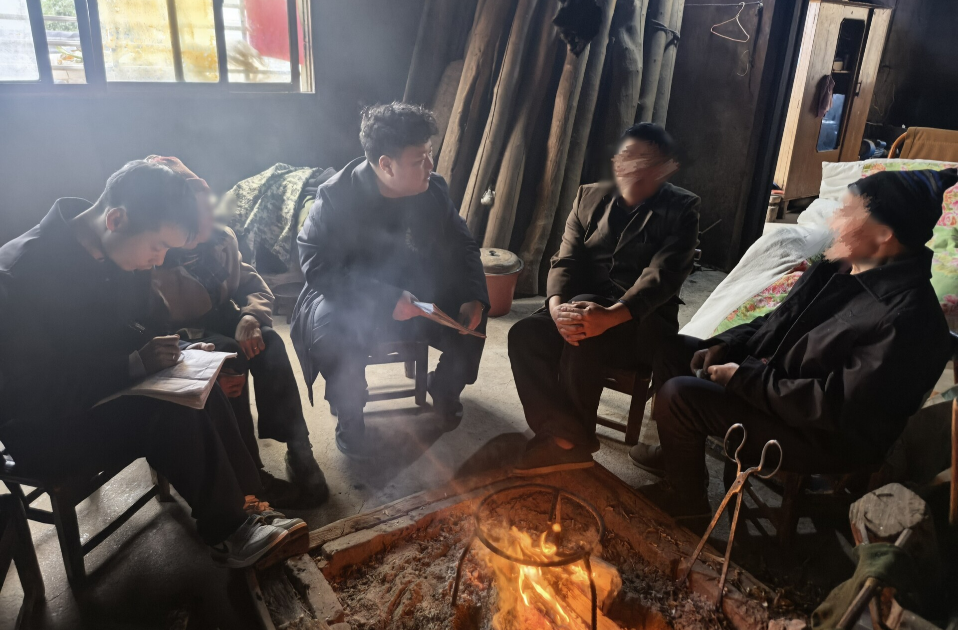 元旦特别报道 | 法官两入深山，九亩荒田获“重生”