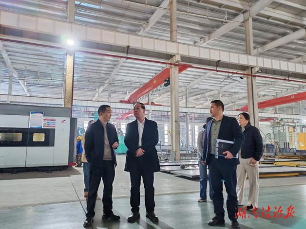 齐文川调度白沙片区企业经济运行情况