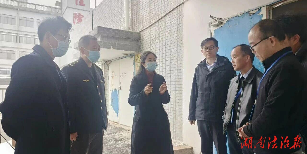 蒋丽君到县人民医院督导检查节前安全生产工作