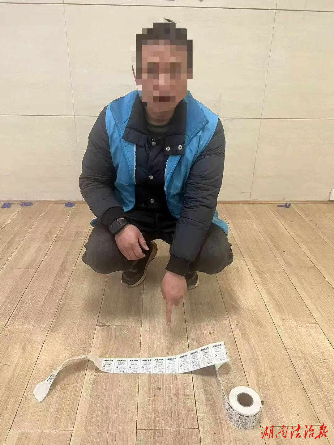 还敢贴？邵东公安：必须抓！这种“深夜兼职”不得行!!!