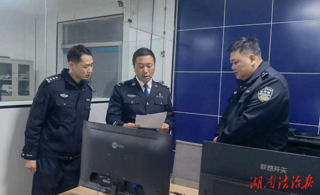 钟向华督导检查元旦期间社会面安全稳定工作