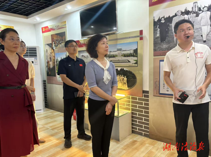 省婦聯(lián)黨組書記、主席楊蘭英來道縣調(diào)研