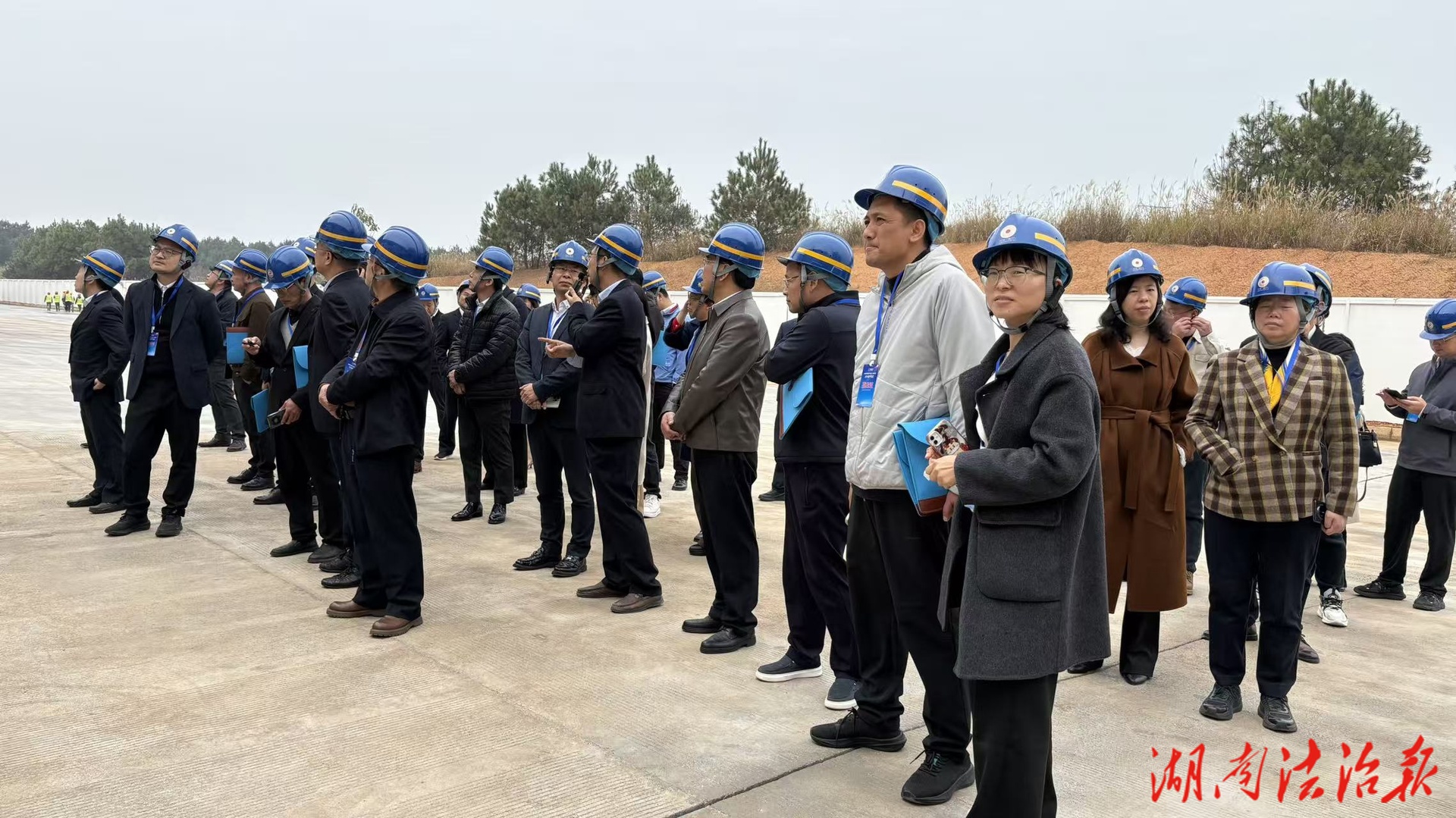 湖南省锂电新能源产业招商推介会及供需对接会在道县举行