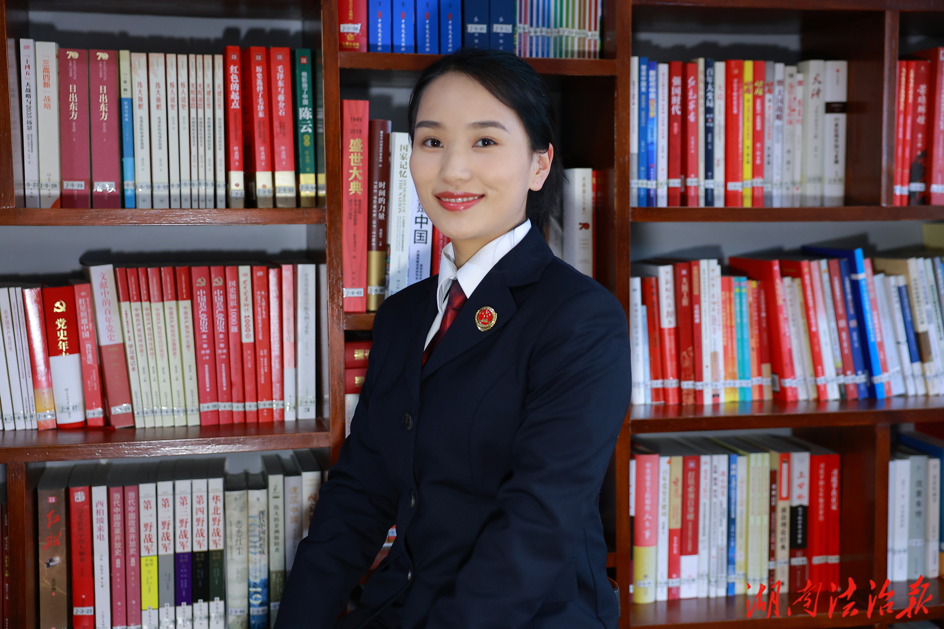 【凤检先锋录】小身板撑起保护伞 大能量守护“少年的你” ——凤凰县人民检察院检察官助理王思思的青春答卷