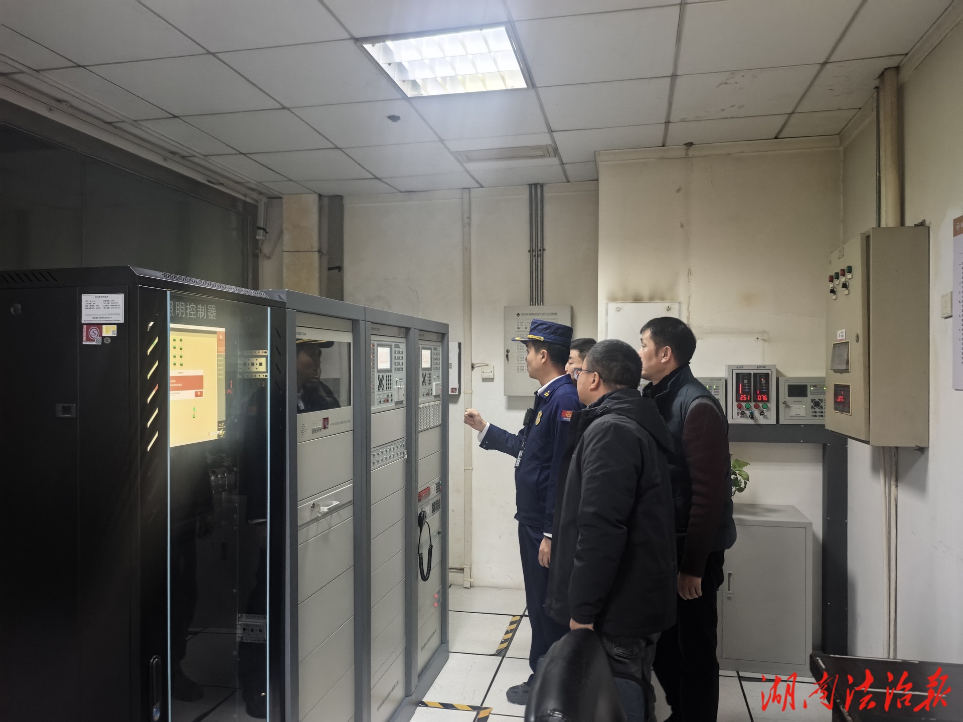 岳麓大队开展消防安全集中夜查