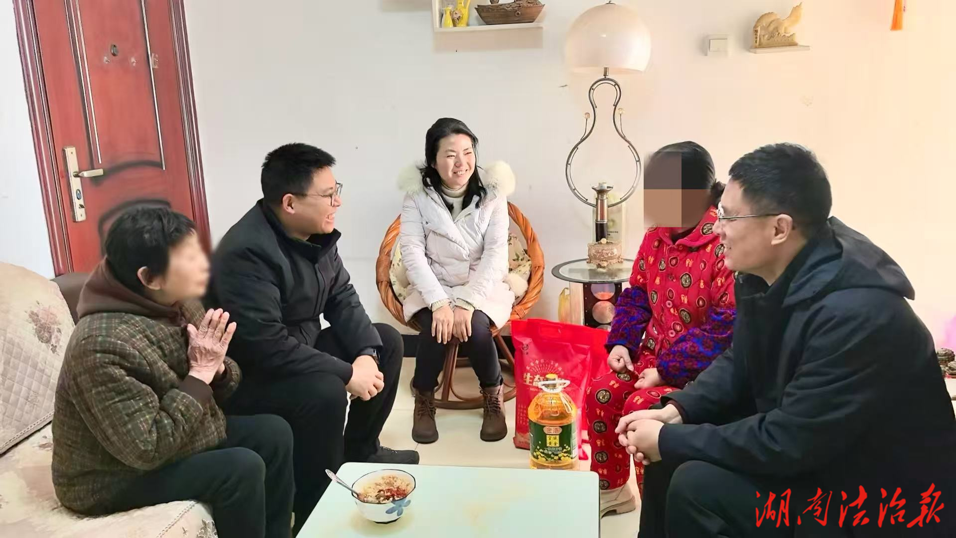 溫情幫扶守初心 法治護(hù)航顯擔(dān)當(dāng) ——雁峰區(qū)司法局開展安置幫教和社區(qū)矯正對(duì)象走訪慰問(wèn)活動(dòng)